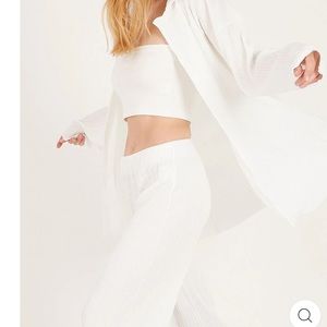 Storets Maria Plisse Pants and Shirt